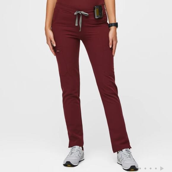 Figs Women’s Sz Medium Yola Skinny Scrub Pants in Burgundy - Picture 1 of 7